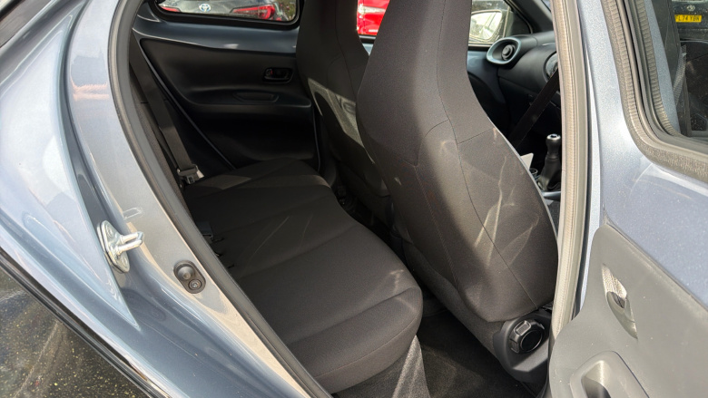 Toyota Aygo X 1.0 VVT-i Edge 5dr Petrol Hatchback